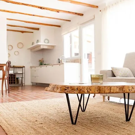 Whome Countryside Charm Near Wedding Venue W/ Bbq Patio 펜션 *