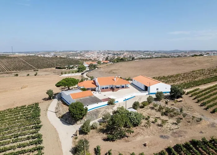 Semesterbostad Whome Countryside Charm Near Wedding Venue W/ Bbq Patio Torres Vedras